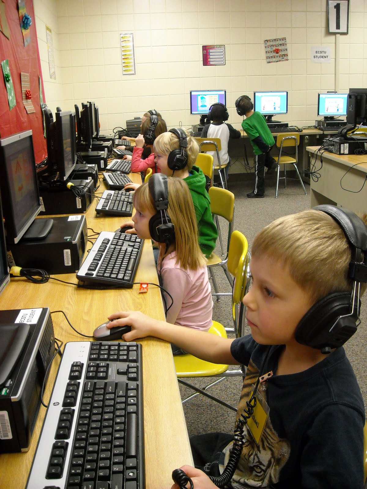Mrs. Swanson's Kindergarten Blog PM We love the Computer Lab