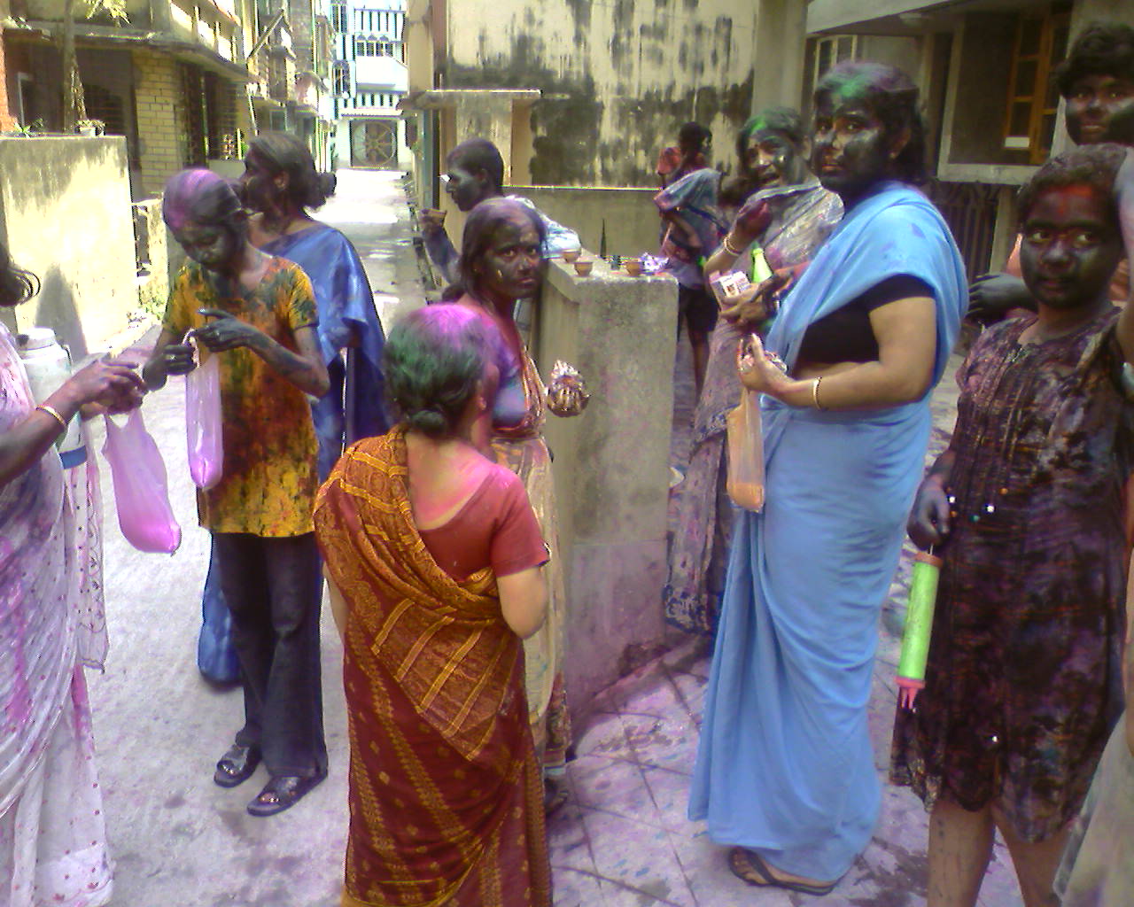 xivedio holi aunty