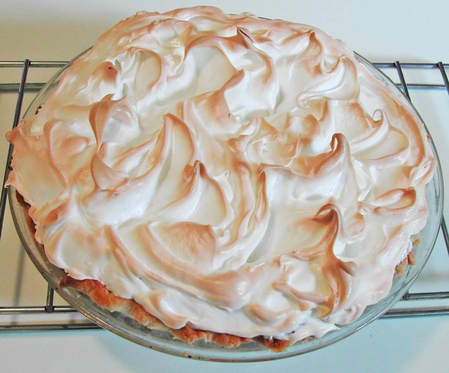 The Iowa Housewife Make it Yourself Tips for Meringue Pie Topping