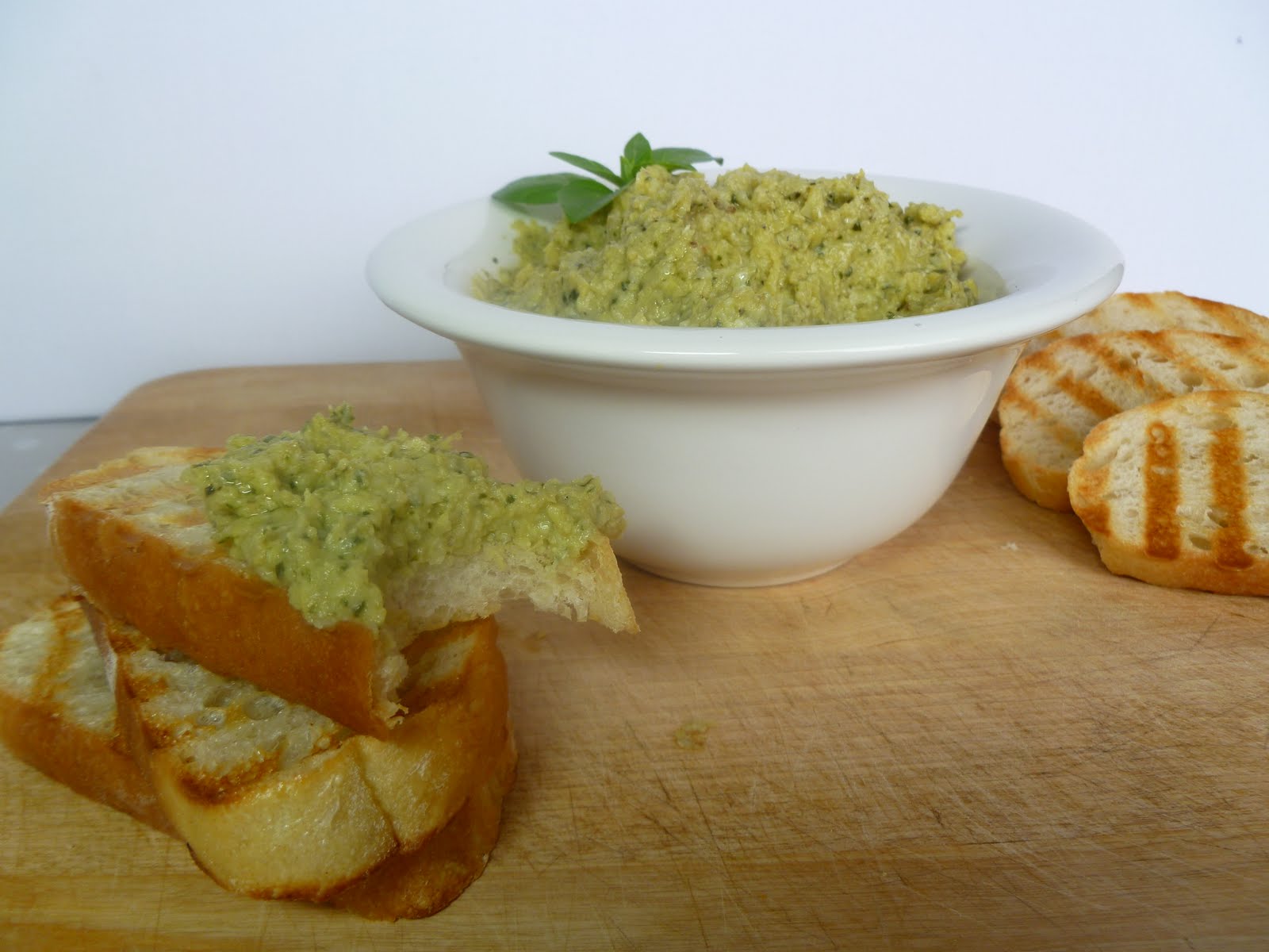 Vanilla Clouds and Lemon Drops Artichoke & Pesto Dip