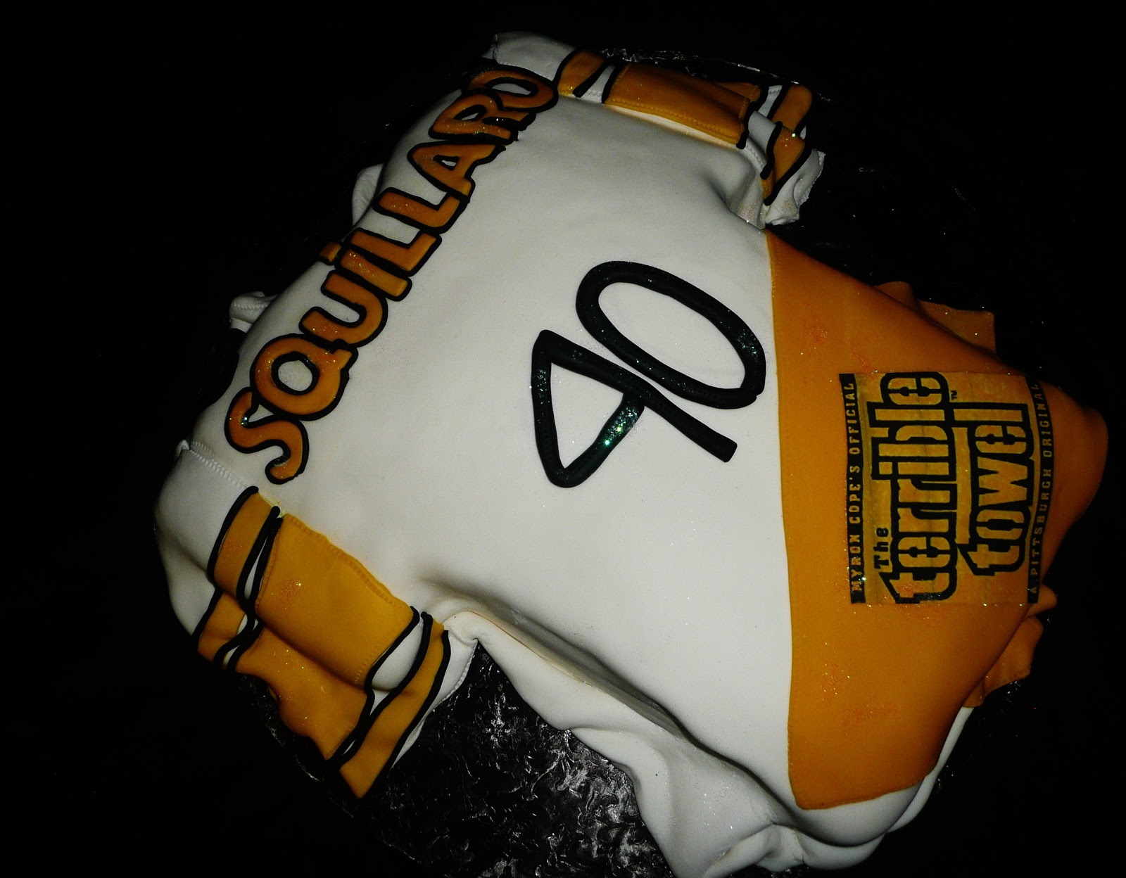 Baking with Roxana's Cakes: Pittsburgh Steelers Themed Cake