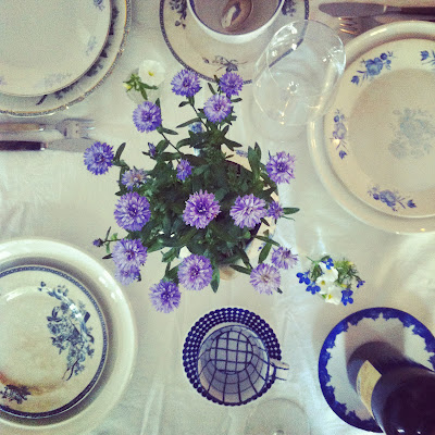 IMG 6400 Att duka upp.