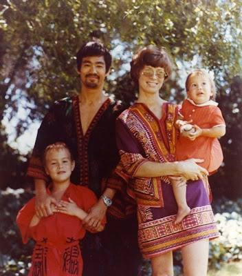 lee with wife and children