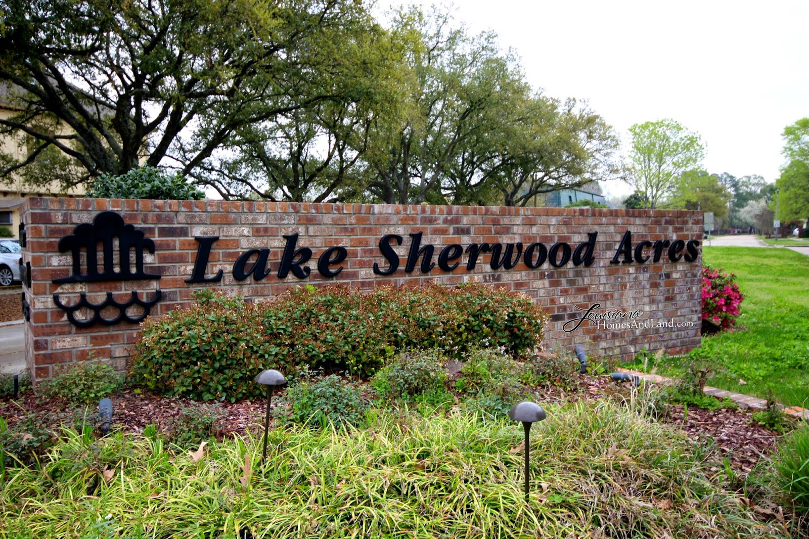 Homes in Lake Sherwood Acres Subdivision in Baton Rouge