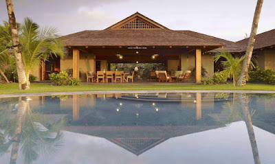 Tropical Classic Hwaiian House Swimming Pool