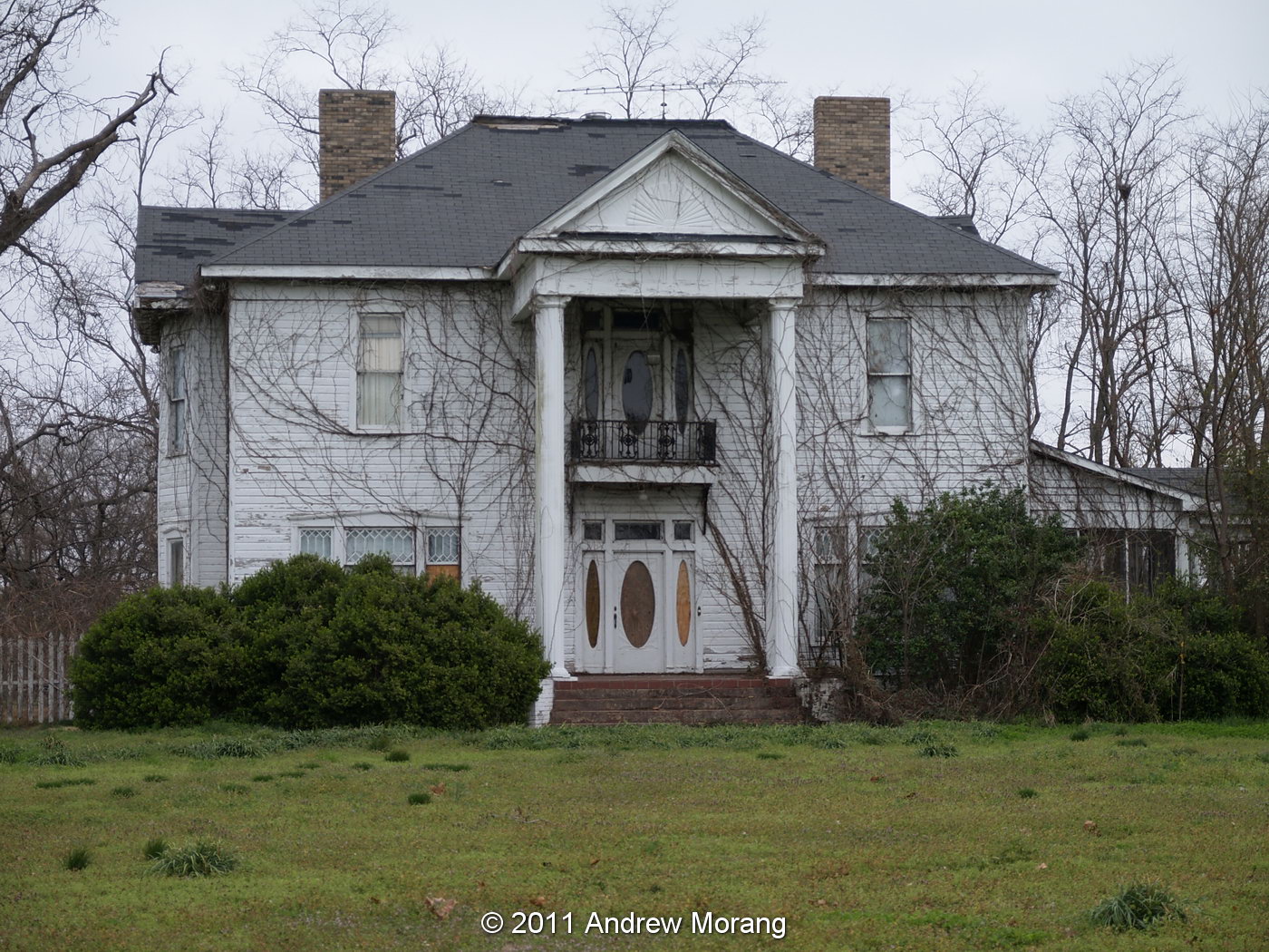 Urban Decay Impossible Mansions of the Delta, Mount Holly, Lake Washington