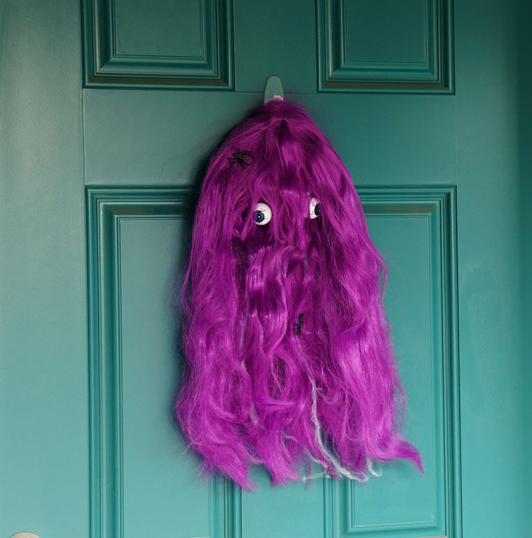 i d l e w i f e DIY halloween door monster