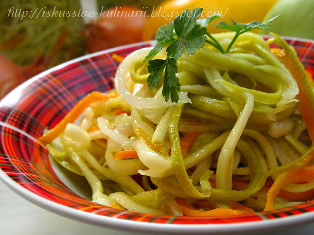 Обалденный салатик из кабачков на зиму