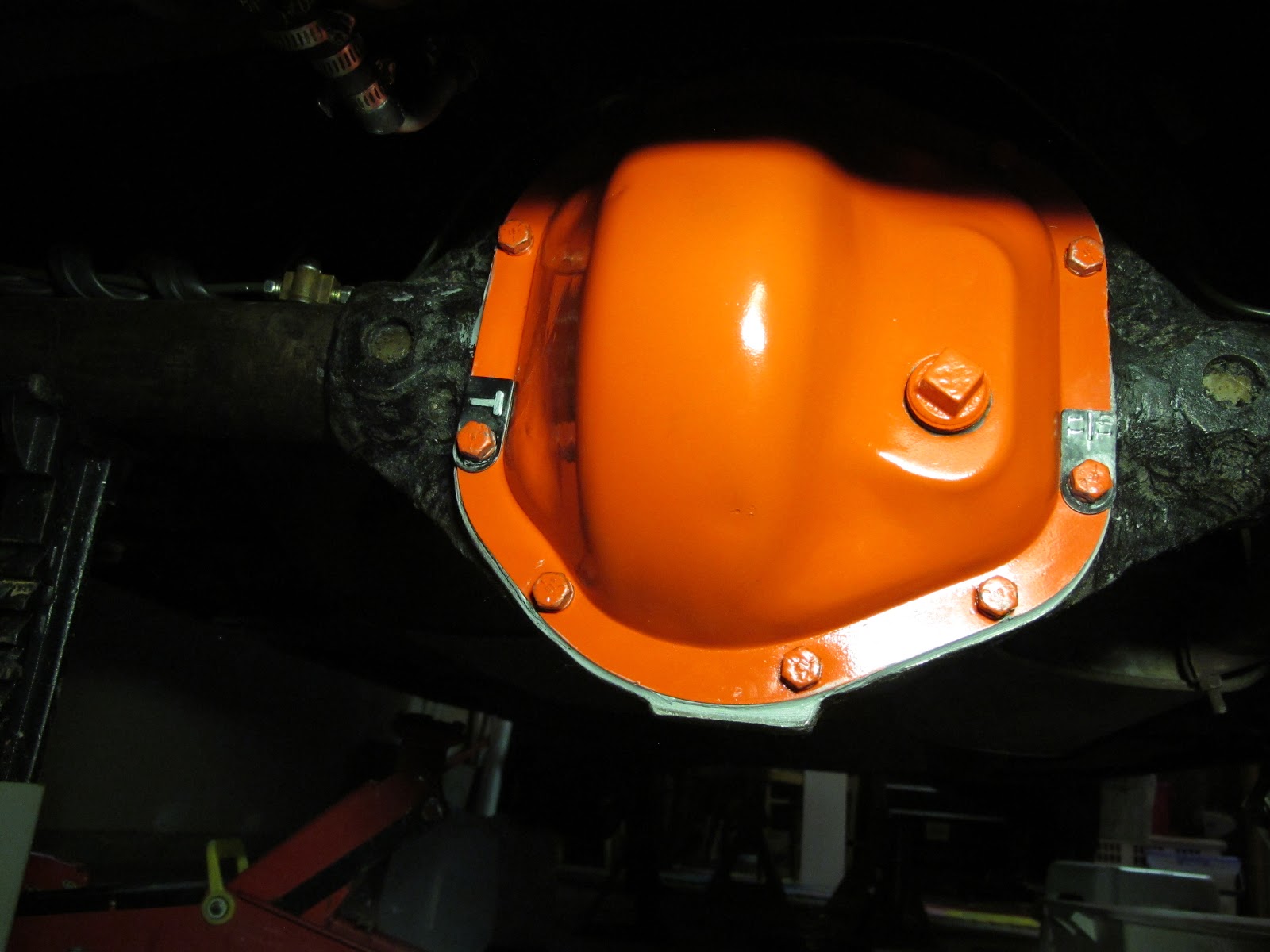 Cesca's post about Finishing up the Differential cover, and new gasket