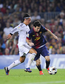 pictures Lionel Messi vs Real Madrid liga 2012/2013 on October 7, 2012