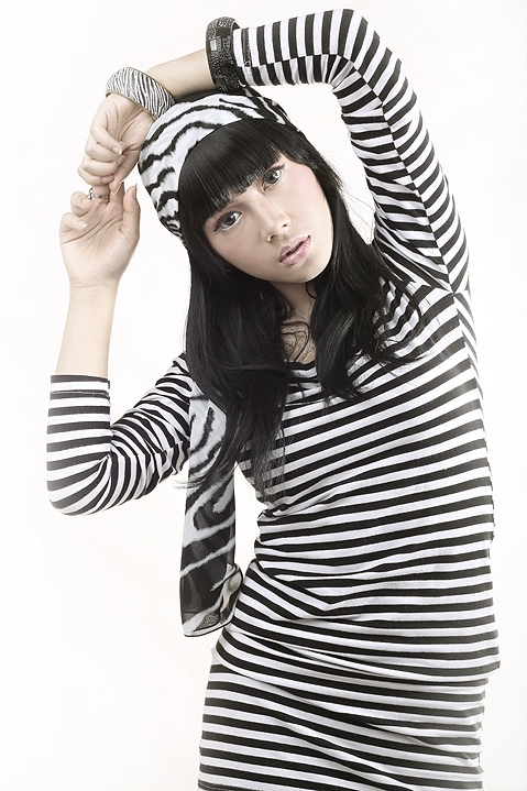 Tenty Kamal Photo Shoot ~ foto artis sexy