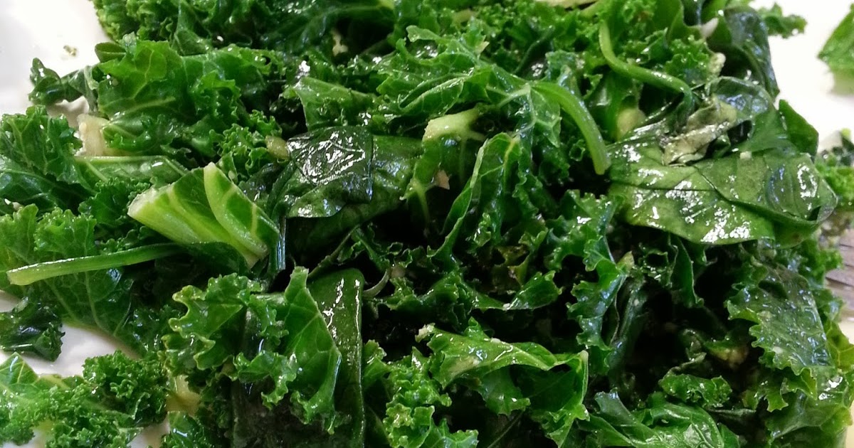 Our little Motes family Steamed garlic kale & spinach with pesto
