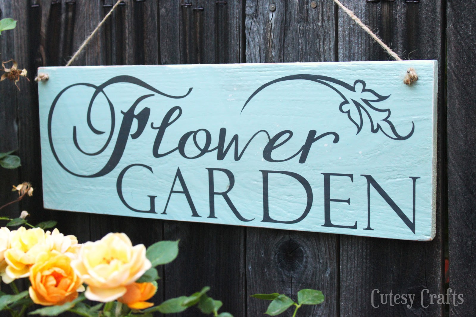 Garden Signs - Cutesy Crafts
