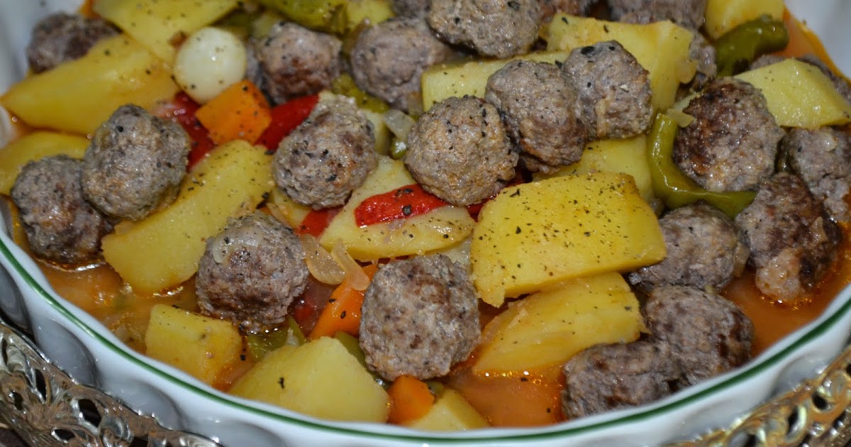 ANNEMİNELİ: NEFİS KÖFTELİ SULU PATATES YEMEĞİ
