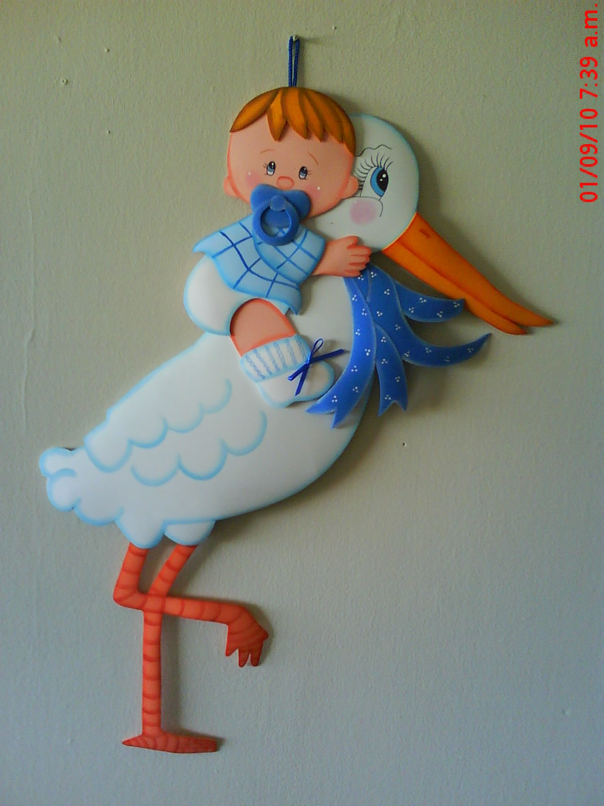 Cigueñas con bebes en foami Imagui