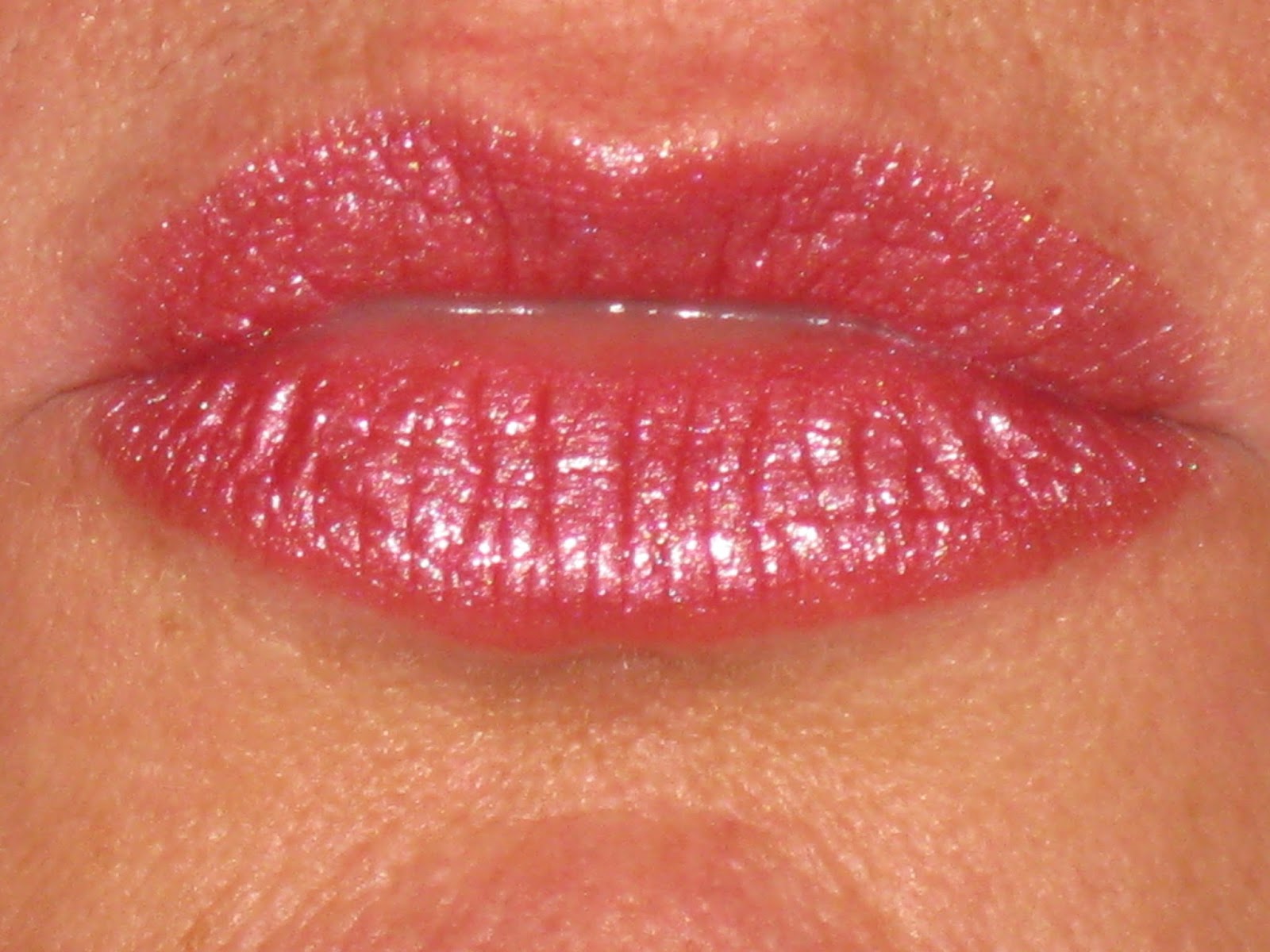 L'Oreal Colour Riche Lipstick "Tickled Pink" & "Peony Pink"