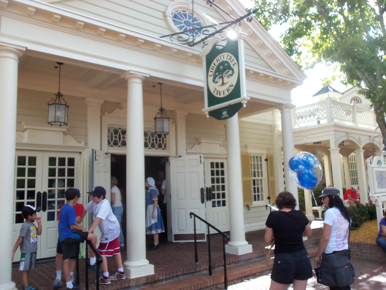 The Walt Disney World Restaurant Tour: The Liberty Tree Tavern