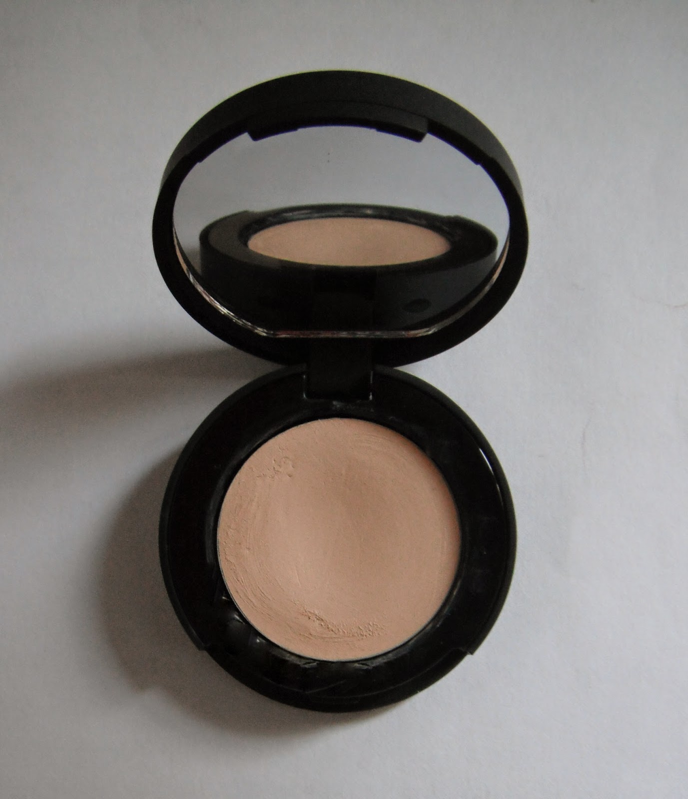 Full Coverage Concealer KIKO Sandy's Beauty Diary