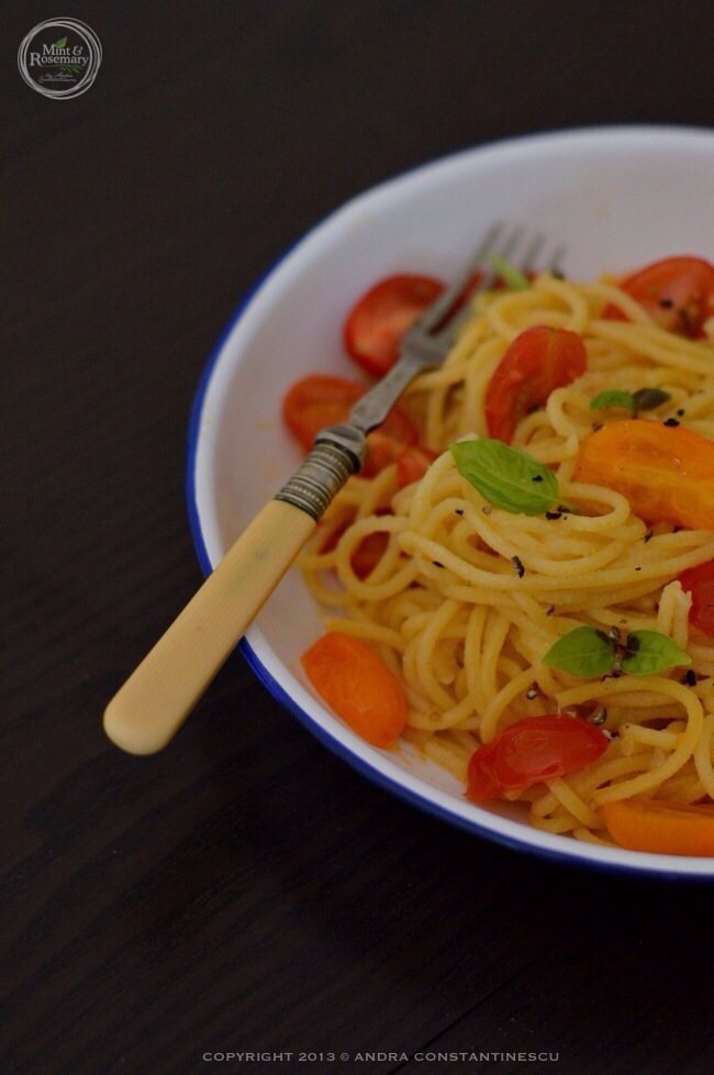 spaghetti al pomodoro e basilico spaghetti al pomodoro e basilico