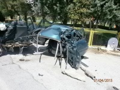 Αυτοκίνητο κόπηκε στα δύο στην Πτολεμαΐδα