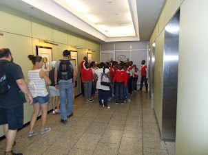 Large crowd for the lift to the 50th floor of "CARLTON CENTRE".
