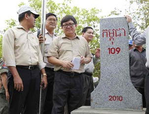 SAM RAINSY PARTY inspected a Vietnamese faked border marker inside Cambodia.