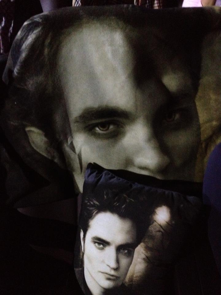 Fandom Is Fun!: The Complete Twilight Saga Movie Marathon