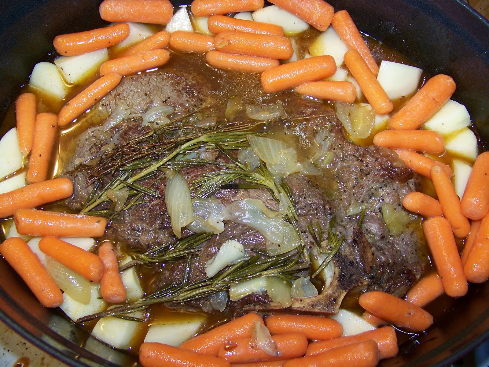 Kitchen Simmer Classic Beef Pot Roast with Potatoes and Carrots