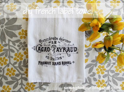 Make this fun DIY Sharpie French Label Towel to decorate your kitchen! Great gift idea too! french | farmhouse | interior decor 