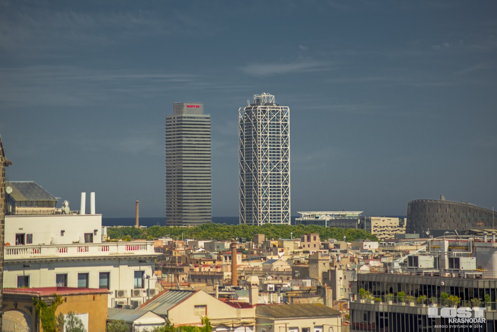 Башни "Mapfre" и "Hotel Arts" Небоскребы Барселоны