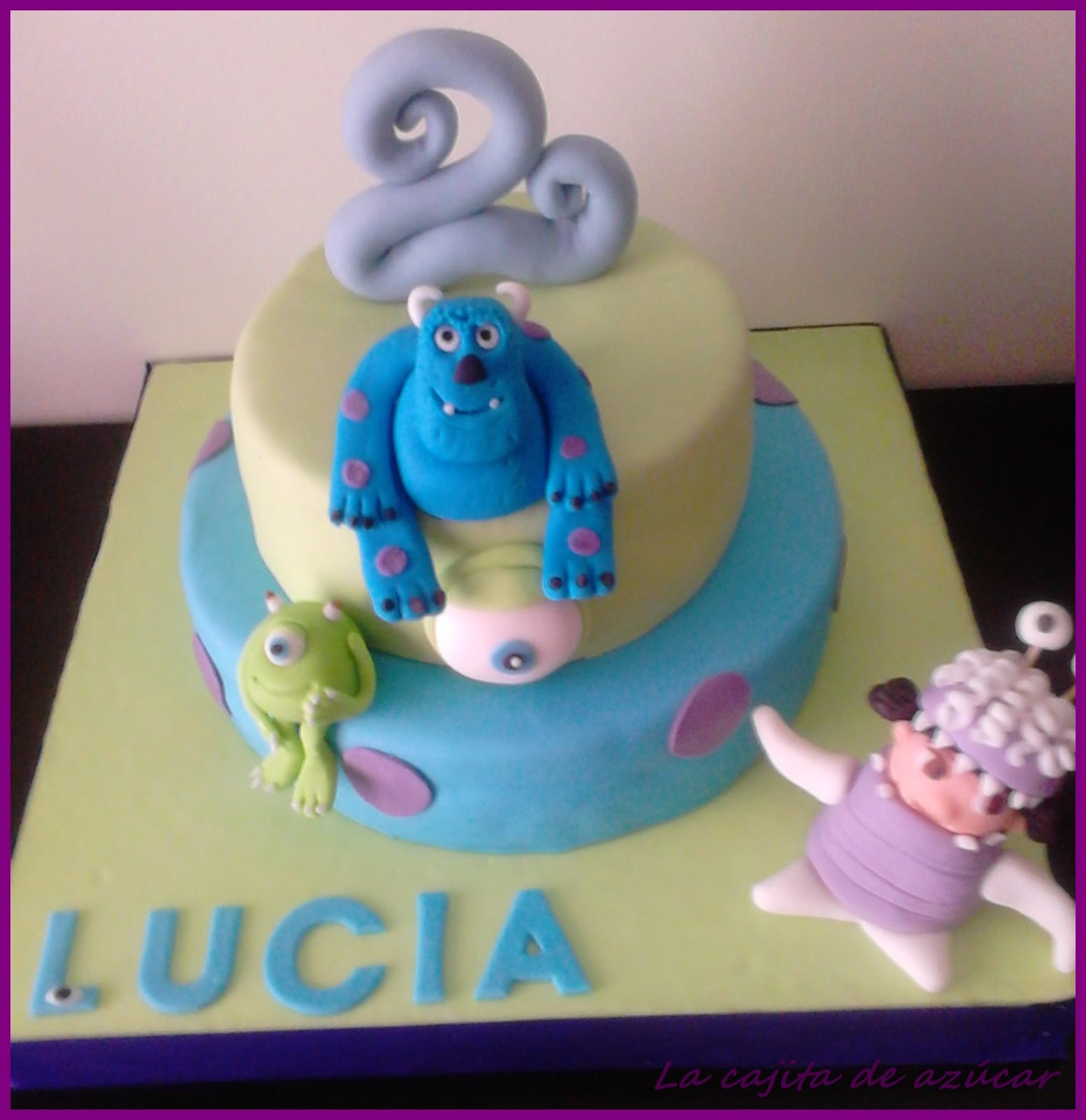 La cajita de azúcar Tarta Monstruos SA