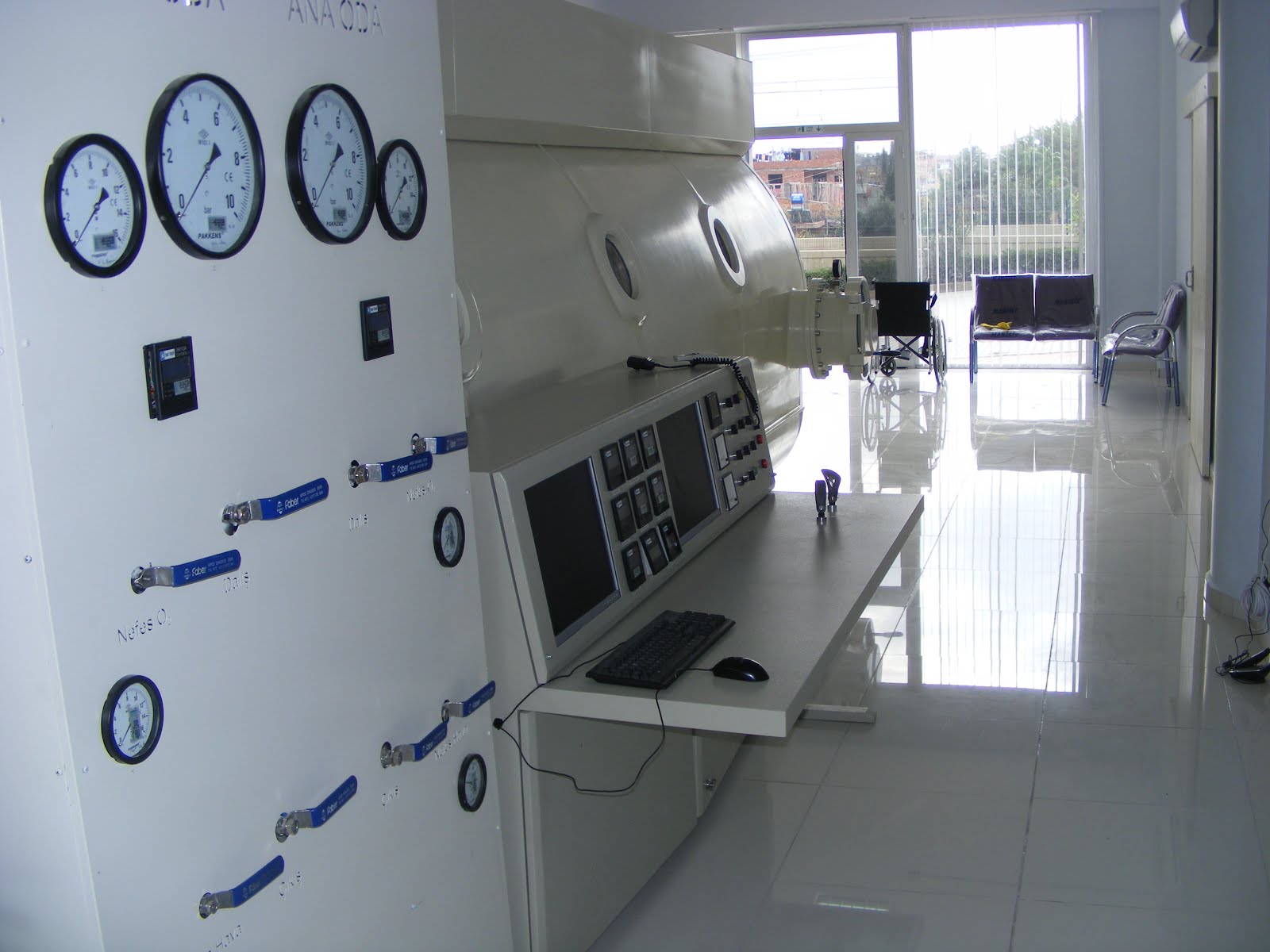 India. Multiplace Hyperbaric Oxygen Therapy Chamber - 3 ATA