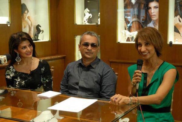 Jacqueline Fernandez launches Colombo Jewellers' new collection
