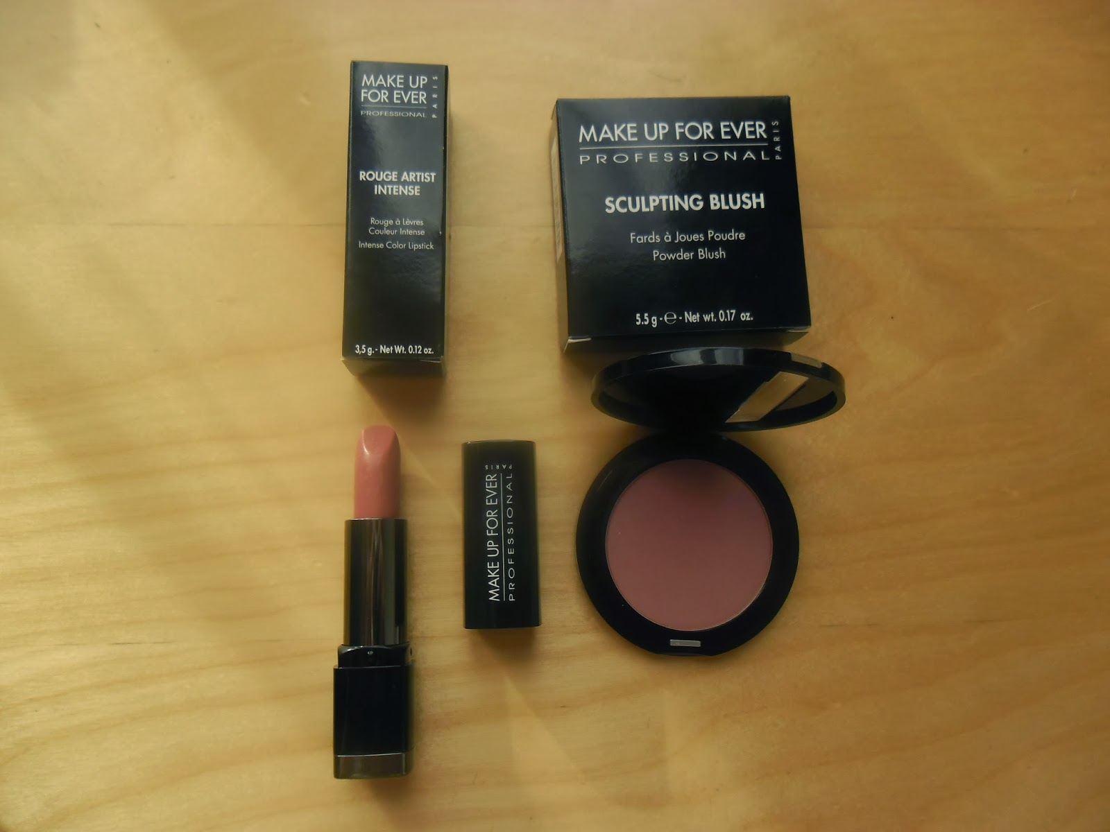 Lipstick in the attic Rosewood cheeks and lips with make up for ever