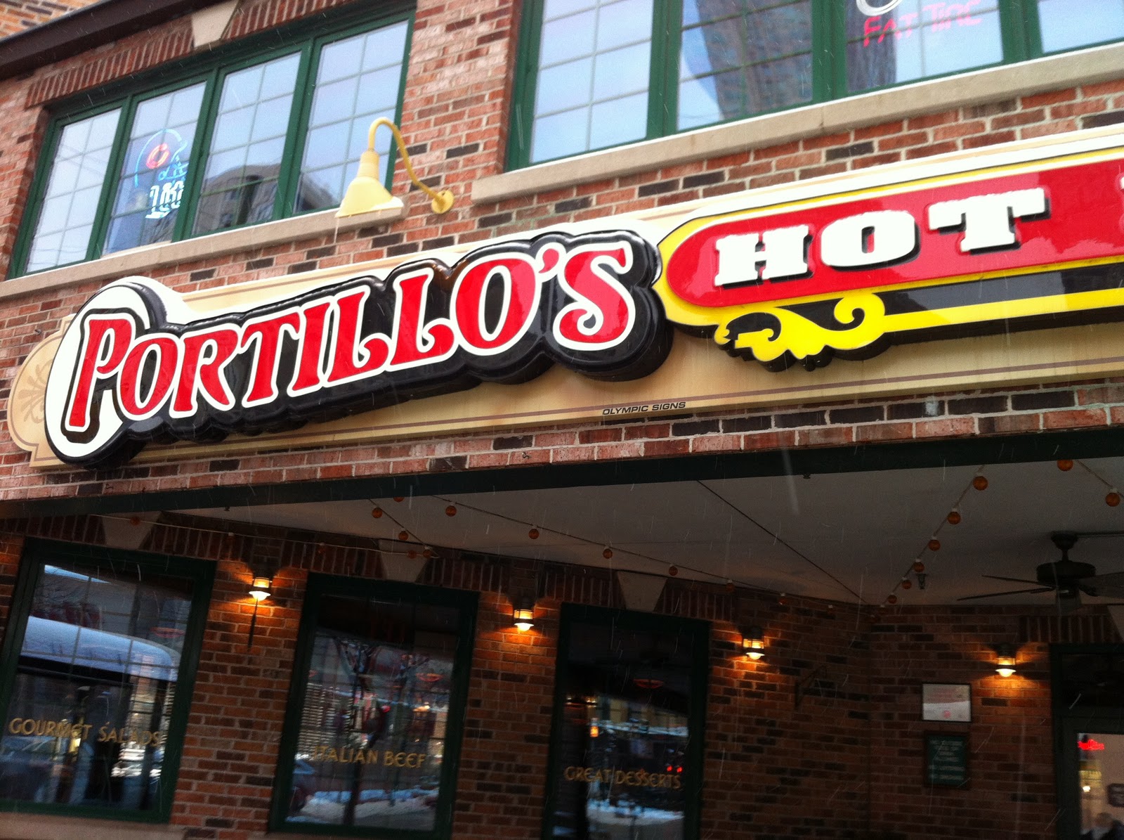 TASTE OF HAWAII: PORTILLO #39 S TASTE OF HAWAII: PORTILLO #39 S