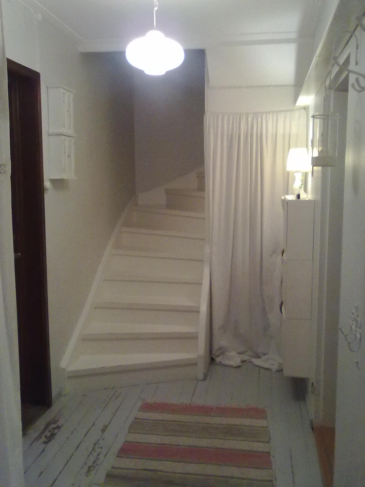 Livet på storgatan: här är våran hall städad :) välkommen