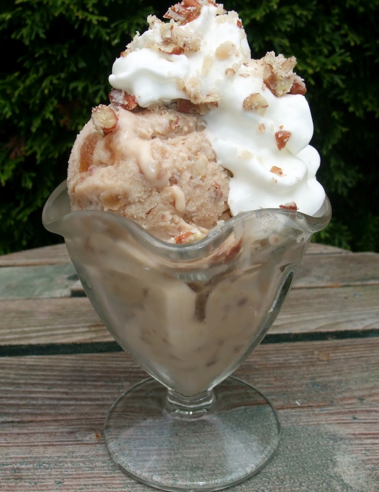 Rosie's Country Baking Pecan Praline Ice Cream
