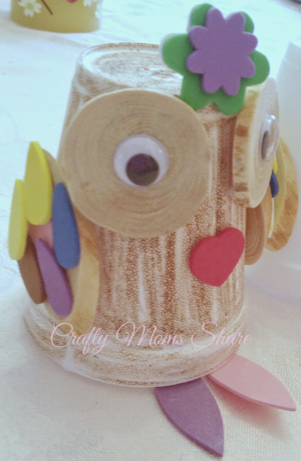 Crafty Moms Share Easy Cup Owl Craft