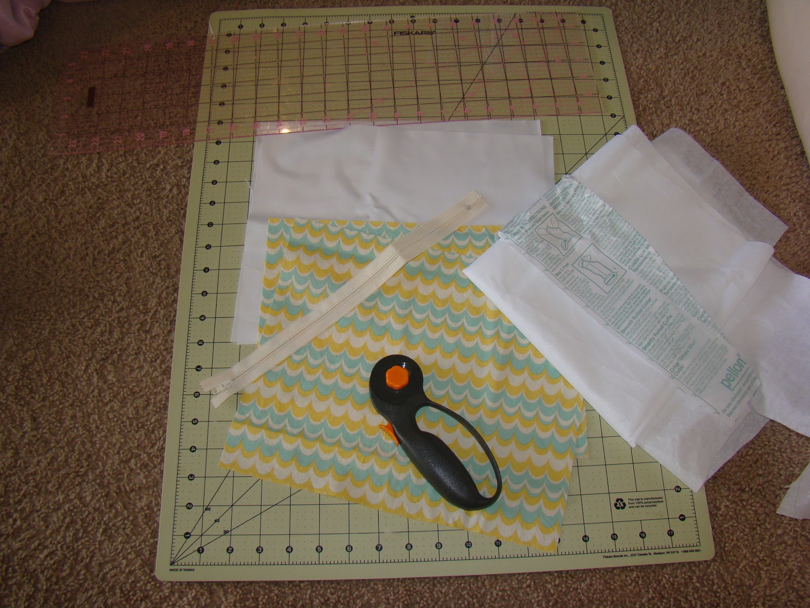 Gingersnap Boxy Makeup Bag Tutorial