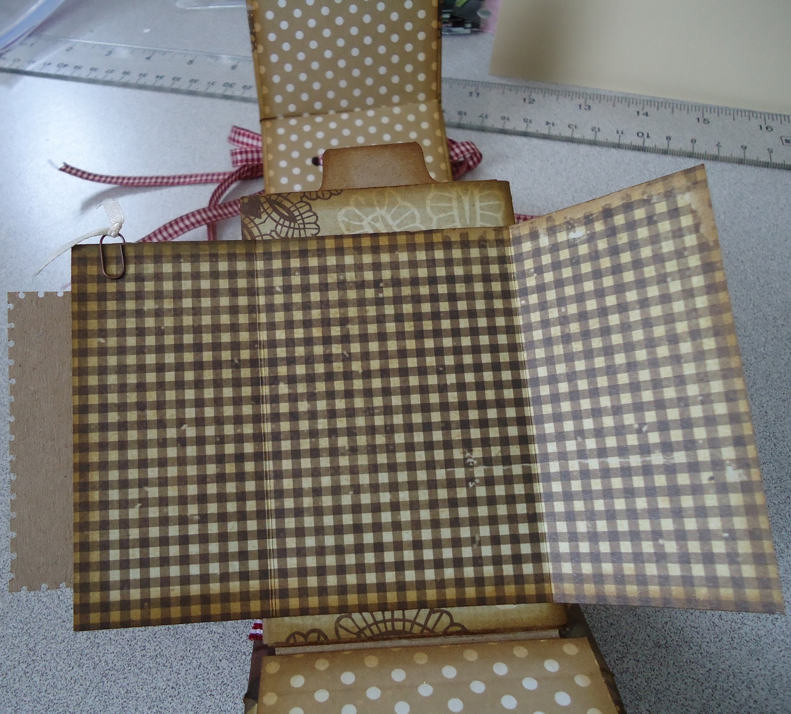 Shannons Scrapbooks Vertical TP Mini Album