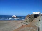 The view as we headed up the hill from the beach. (img )