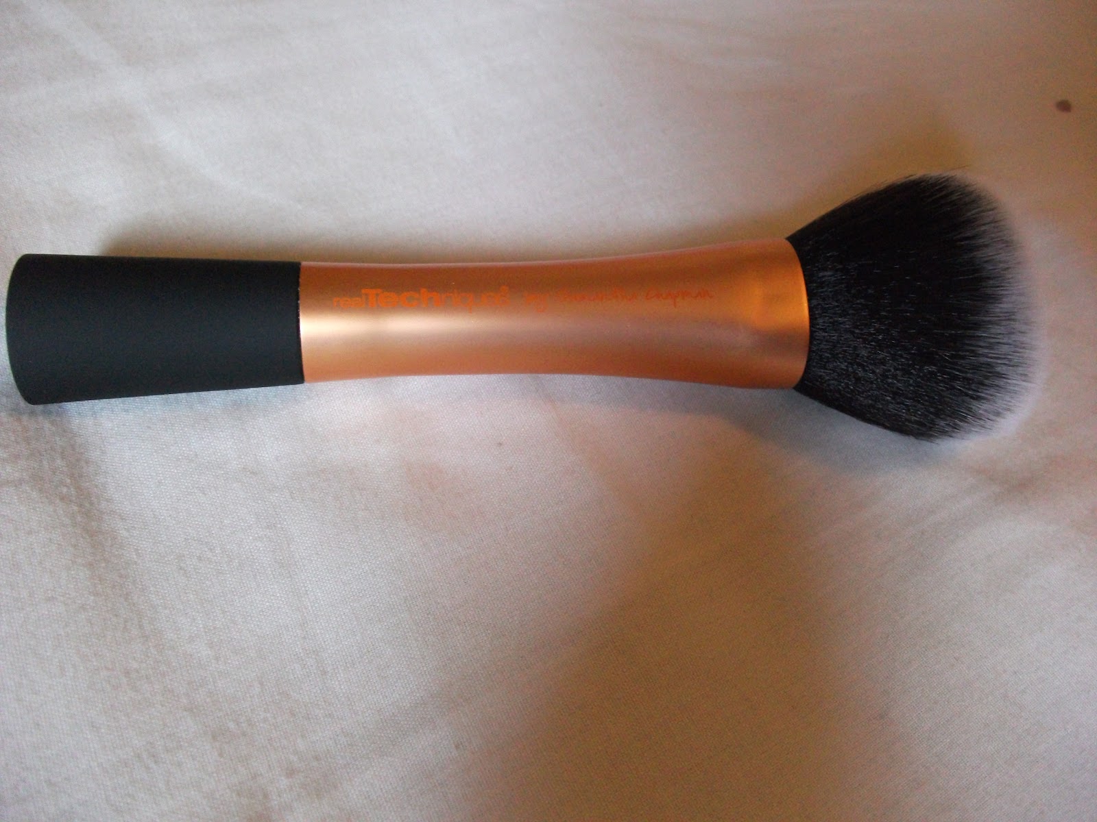 The Indigo Hours Beauty & Lifestyle Real Techniques Powder Brush