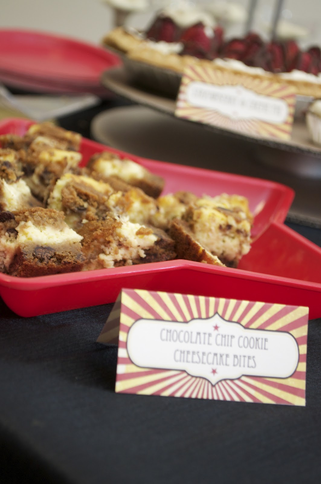 ParDIY Hollywood Themed Dessert Table