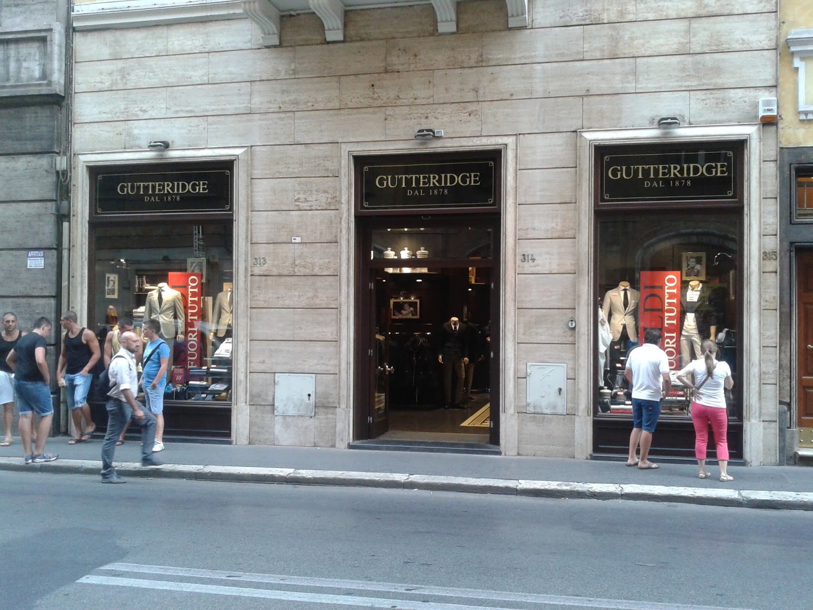 Roma Shop & More Gutteridge a Via del Corso!