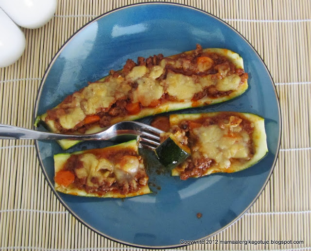 Cukinia Faszerowana a'la Bolognese pod Beszamelem