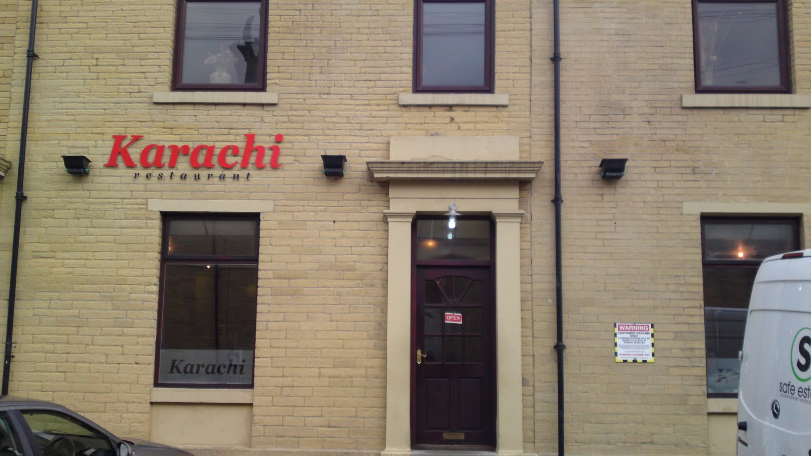 Bradford Curry Din Dins at the Karachi