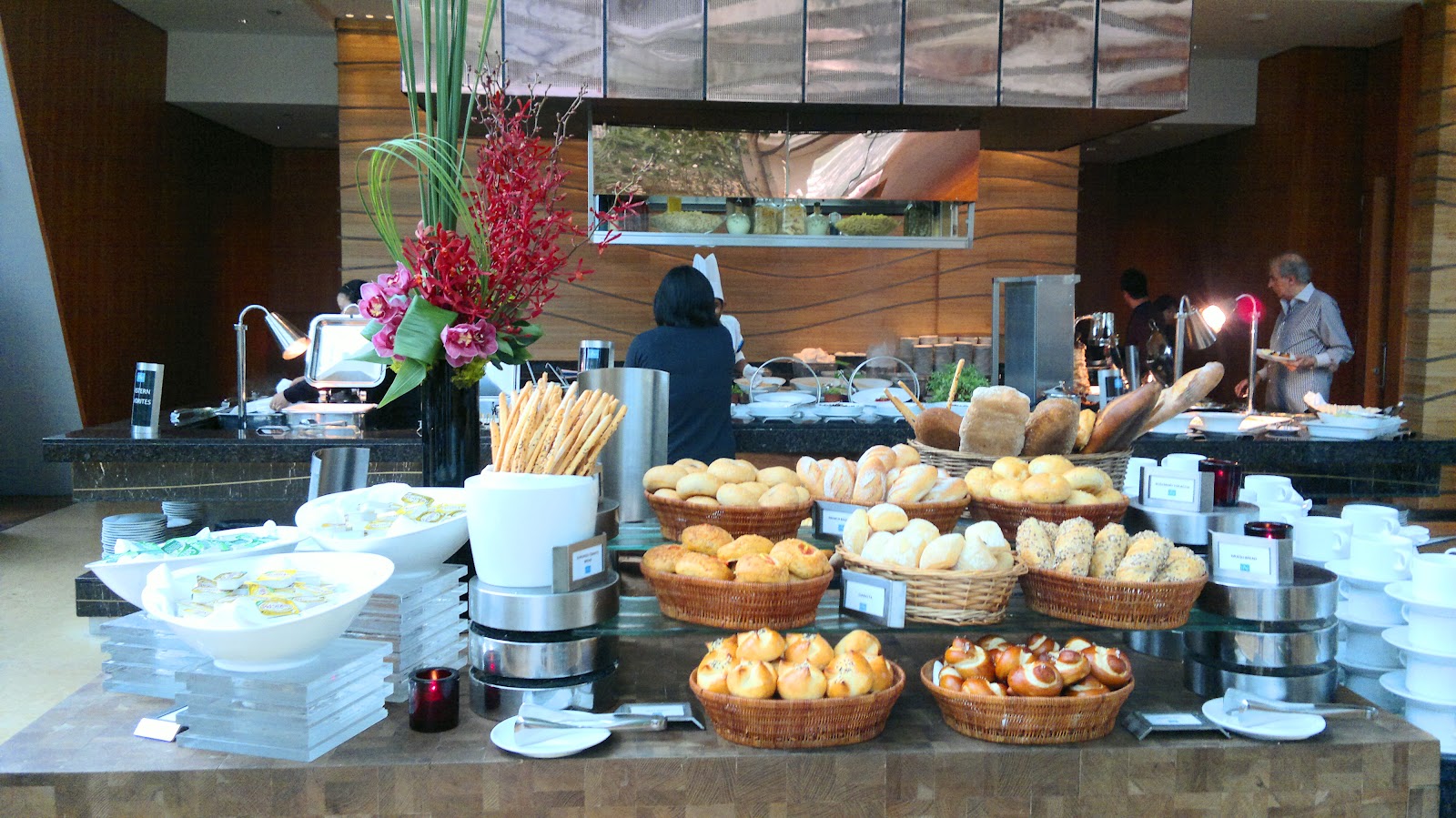 Mille Feuille MBS Rise Restaurant