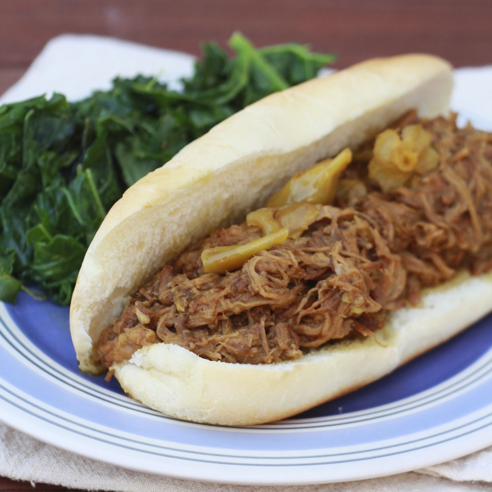 Slow Cooker Italian Beef Sandwiches | The Sweets Life