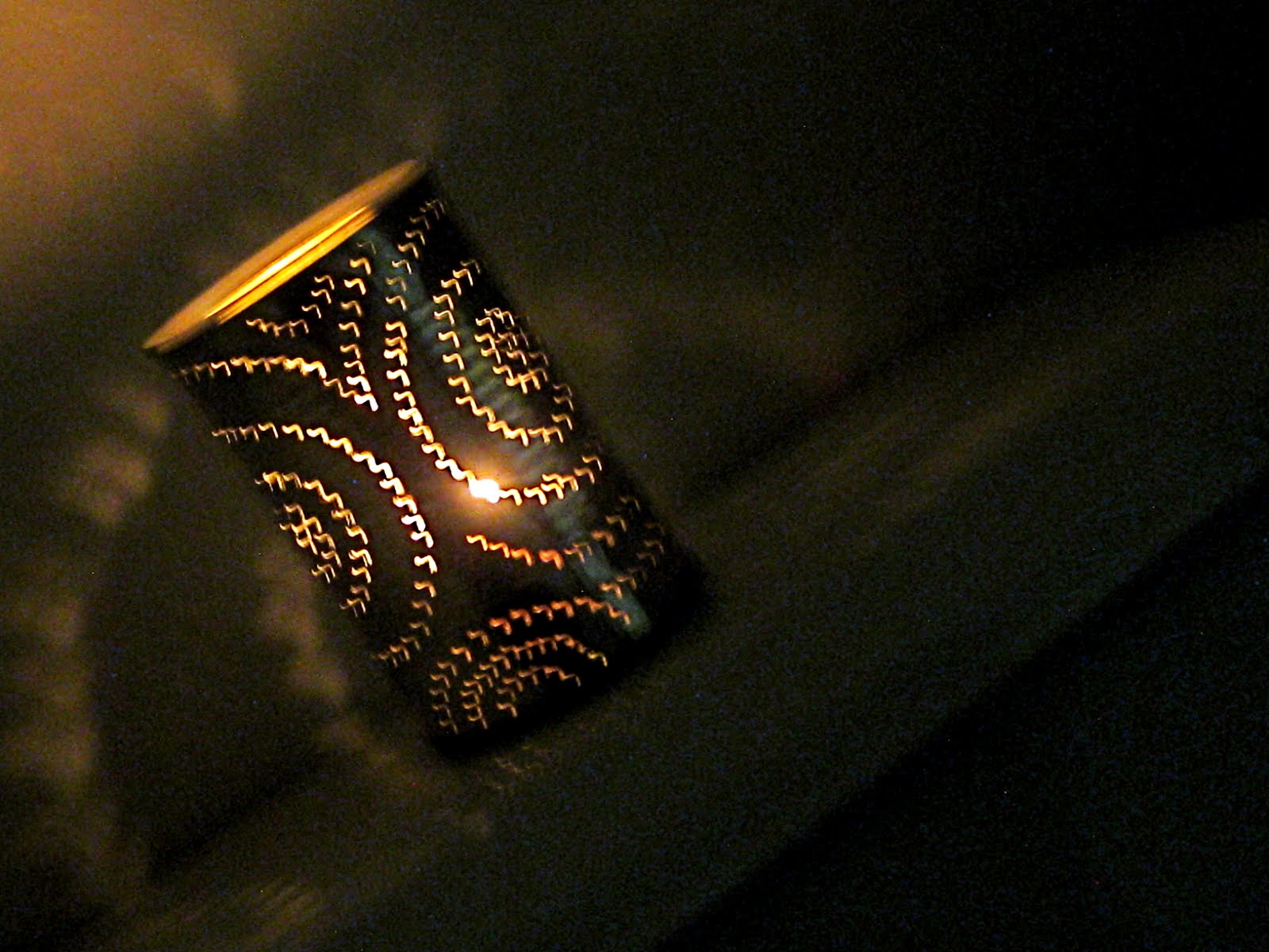 Dee.I.Y. Tin Can Candle Holders