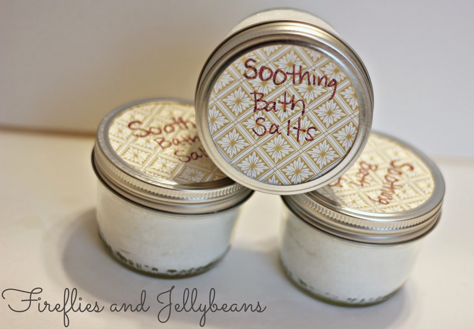 Crafts with Jars DIY Bath Salts (Soothing and Energizing)